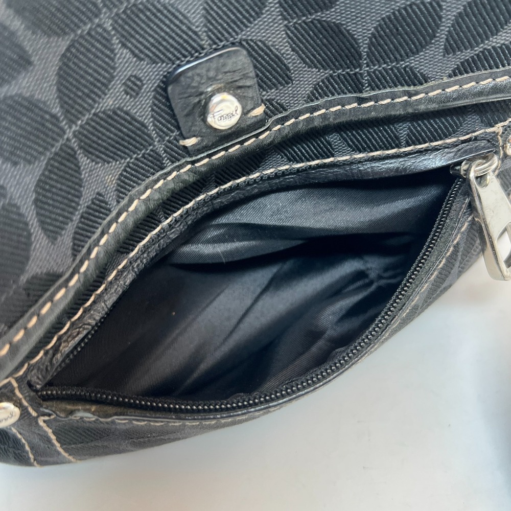 FOSSIL Marlowe Black Fabric Crossbody Purse Pockets Key Charm - Picture 9 of 16